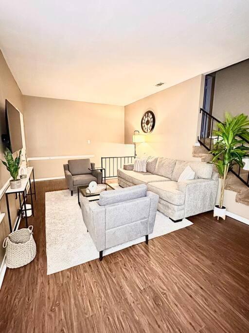 Cozy Fondren Getaway-Short Walk To Coffee Shops, Hospital, And Restaurants! Apartment Jackson Exterior photo